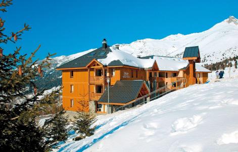 Vacances en montagne Résidence Belle Vue - Saint-François Longchamp - Extérieur hiver