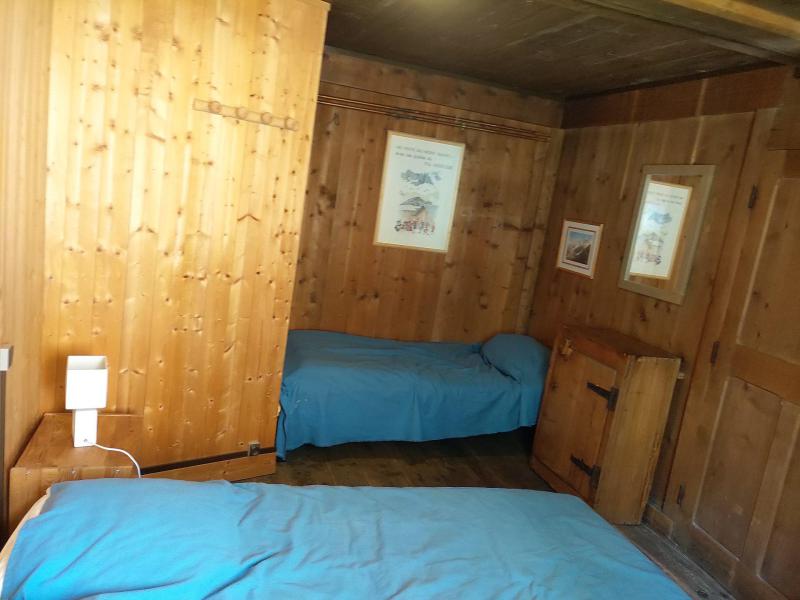 Rent in ski resort 5 room chalet 11 people - Chalet la Gayolle - Saint Gervais - Bedroom