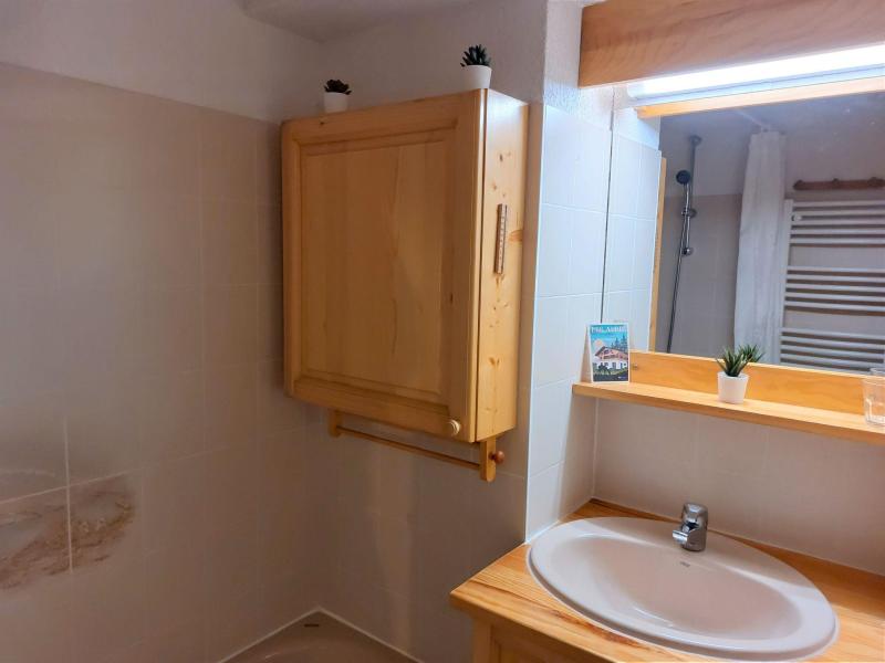 Rent in ski resort 2 room apartment 4 people (2) - Les Jardins Alpins - Saint Gervais - Apartment