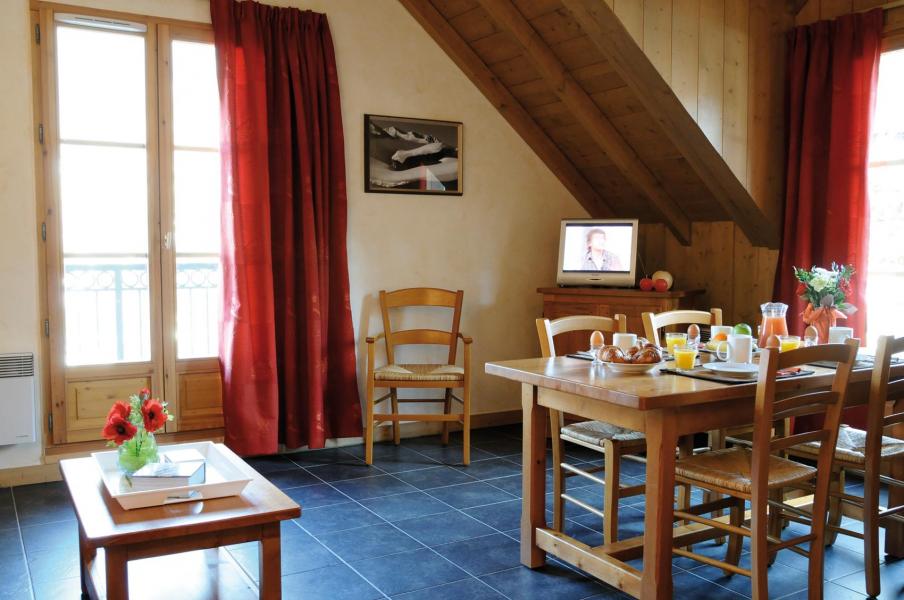Rent in ski resort Résidence Lagrange les Arolles - Saint Gervais - Dining area