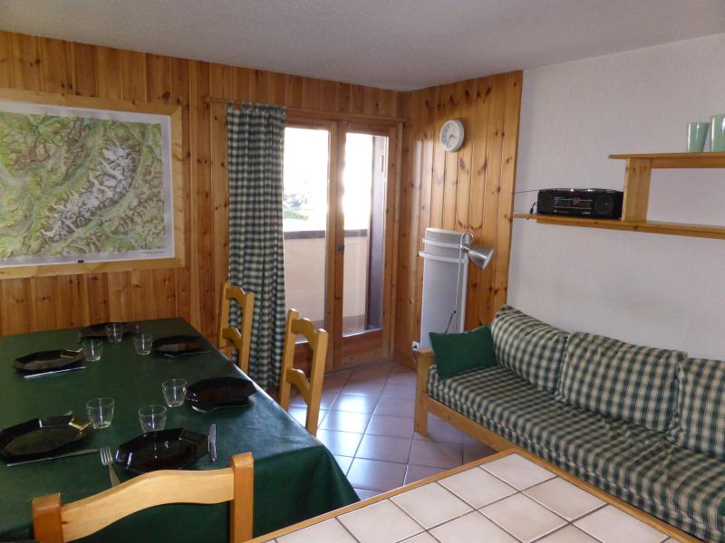 Rent in ski resort 3 room apartment sleeping corner 6 people (B03) - Résidence les Jardins Alpins - Saint Gervais - Living room