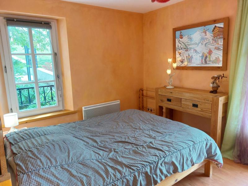 Rent in ski resort 3 room apartment 4 people (1) - Résidence Saint Gervais - Saint Gervais - Bedroom