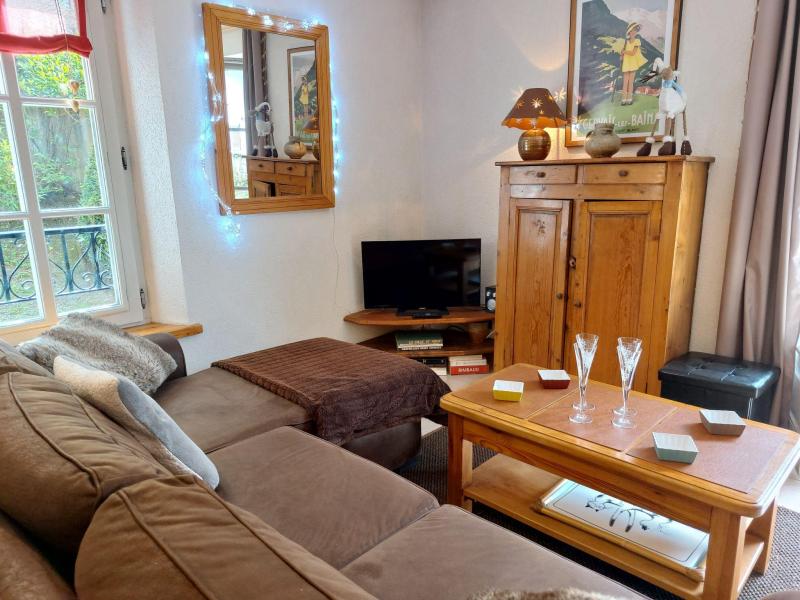 Rent in ski resort 3 room apartment 4 people (1) - Résidence Saint Gervais - Saint Gervais - Living room