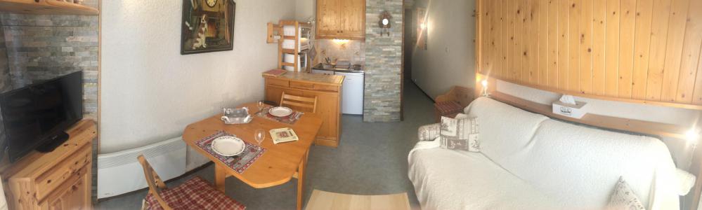 Rent in ski resort Studio 2 people (SG880) - Résidence Grandes Aiguilles - Saint Gervais - Living room