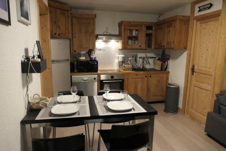 Rent in ski resort 3 room apartment 6 people (SG897) - Résidence les Chalets du Soleil - Saint Gervais - Dining area