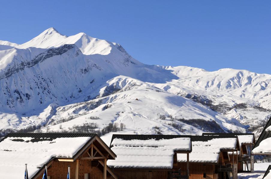 Vacanze in montagna Chalets les Marmottes - Saint Jean d'Arves - Esteriore inverno