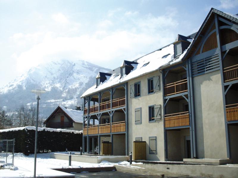 Rent in ski resort Résidence le Clos Saint Hilaire - Saint Lary Soulan - Winter outside