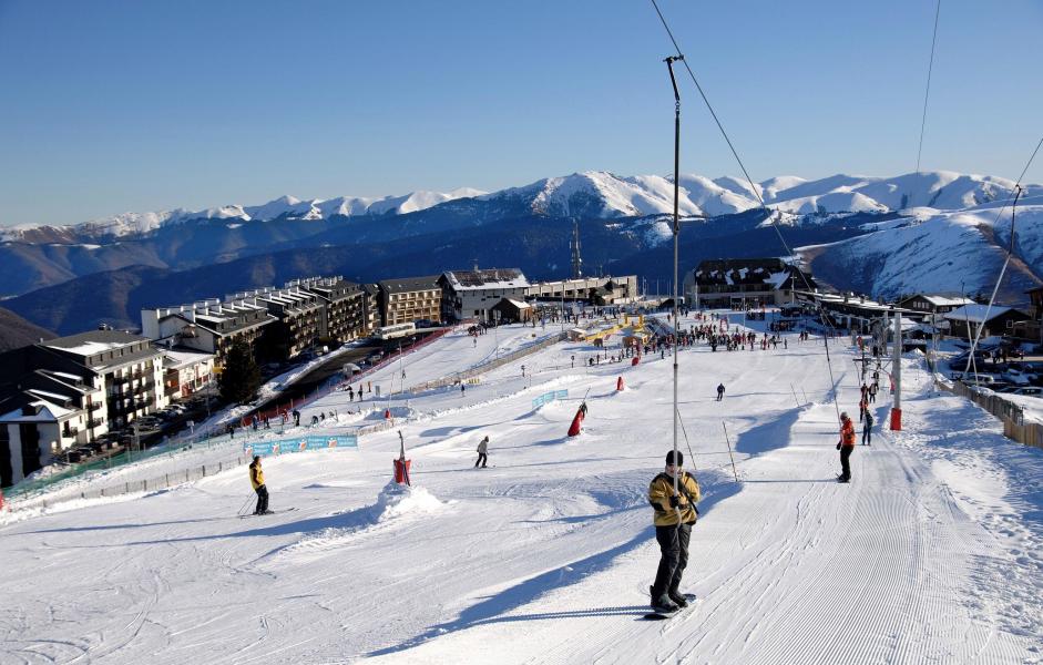 Rent in ski resort Résidence Soleil d'Aure - Saint Lary Soulan - Winter outside