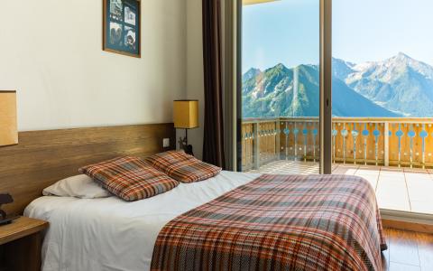 Rent in ski resort Résidence Lagrange les Chalets de l'Adet - Saint Lary Soulan - Bedroom
