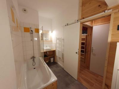 Rent in ski resort 2 room apartment 6 people (3080) - Résidence Vignec Village - Saint Lary Soulan