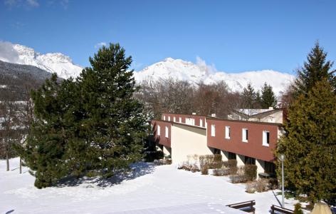 Каникулы в горах VVF Les Ecrins Champsaur - Saint-Léger-les-Mélèzes - зимой под открытым небом