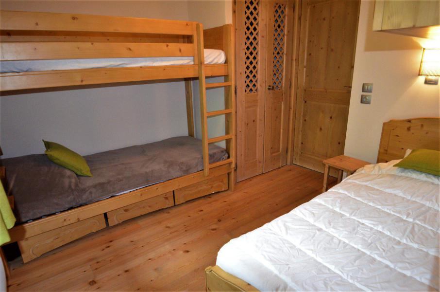 Rent in ski resort 4 room apartment cabin 5 people (1) - Chalet Adèle - Saint Martin de Belleville - Bedroom