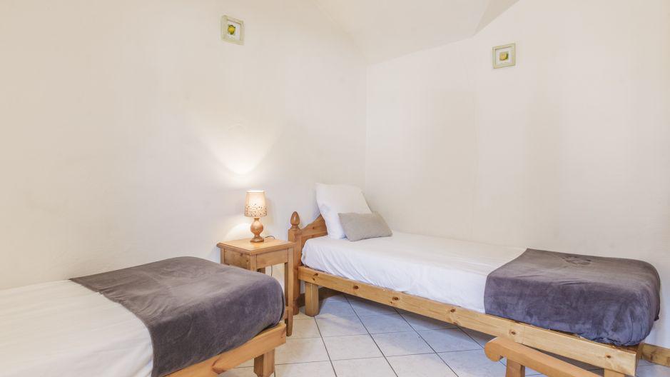 Rent in ski resort 3 room apartment 4 people - Chalet Balcons Acacia - Saint Martin de Belleville - Bedroom