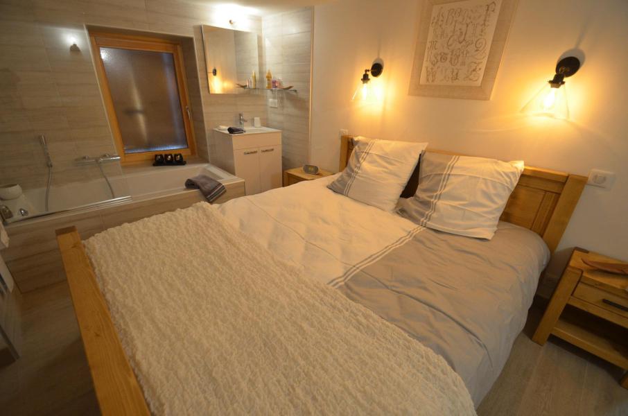 Rent in ski resort 4 room apartment 6 people (1) - Chalet de la Croix de Fer - Saint Martin de Belleville - Bedroom