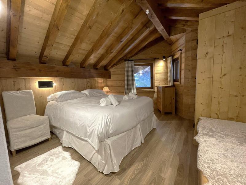 Rent in ski resort 5 room duplex chalet 10 people (2) - Chalet des Encombres - Saint Martin de Belleville - Bedroom