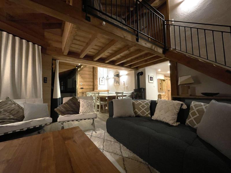 Rent in ski resort 5 room duplex chalet 10 people (2) - Chalet des Encombres - Saint Martin de Belleville - Living room