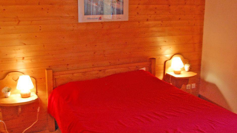 Rent in ski resort 6 room duplex apartment 10 people - Chalet Gremelle - Saint Martin de Belleville - Bedroom