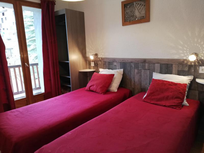 Rent in ski resort 4 room apartment 6 people (Bleuet) - Chalet le Renouveau - Saint Martin de Belleville - Single bed