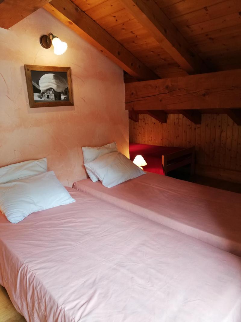 Rent in ski resort 6 room duplex apartment 10 people (Violette) - Chalet le Renouveau - Saint Martin de Belleville - Bedroom