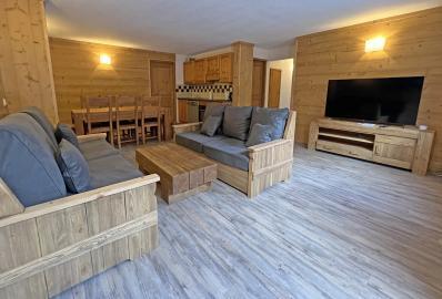 Rent in ski resort Chalet Saint Marc II - Saint Martin de Belleville - Living room