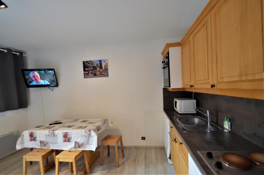 Rent in ski resort 2 room apartment 4 people (B1) - La Résidence Dahlia - Saint Martin de Belleville - Dining area
