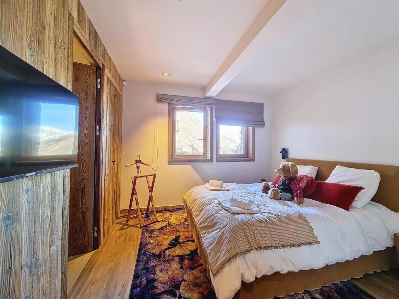 Rent in ski resort 8 room chalet 12 people (MN-Panthere) - Le Chatelard - Saint Martin de Belleville - Bedroom