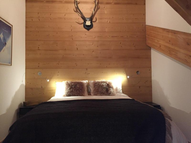 Rent in ski resort 4 room triplex chalet 6 people (Léa) - Le Hameau de Caseblanche - Saint Martin de Belleville - Bedroom