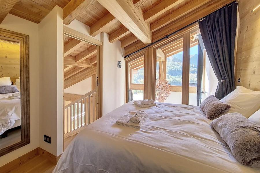 Rent in ski resort 4 room triplex chalet 7 people (Suzan) - Le Hameau de Caseblanche - Saint Martin de Belleville - Bedroom