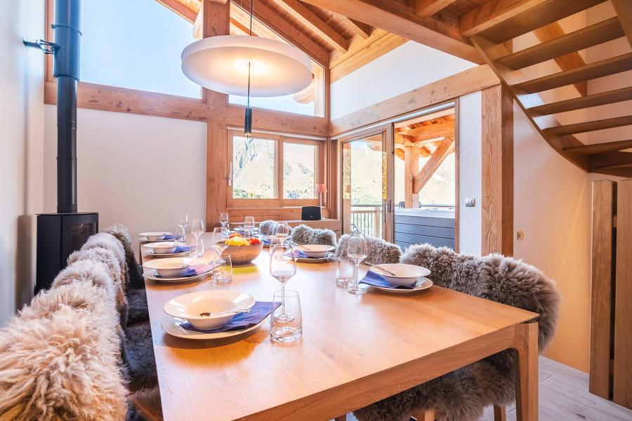 Rent in ski resort 5 room triplex chalet 8 people (Landenoire) - Le Hameau de Caseblanche - Saint Martin de Belleville - Living room