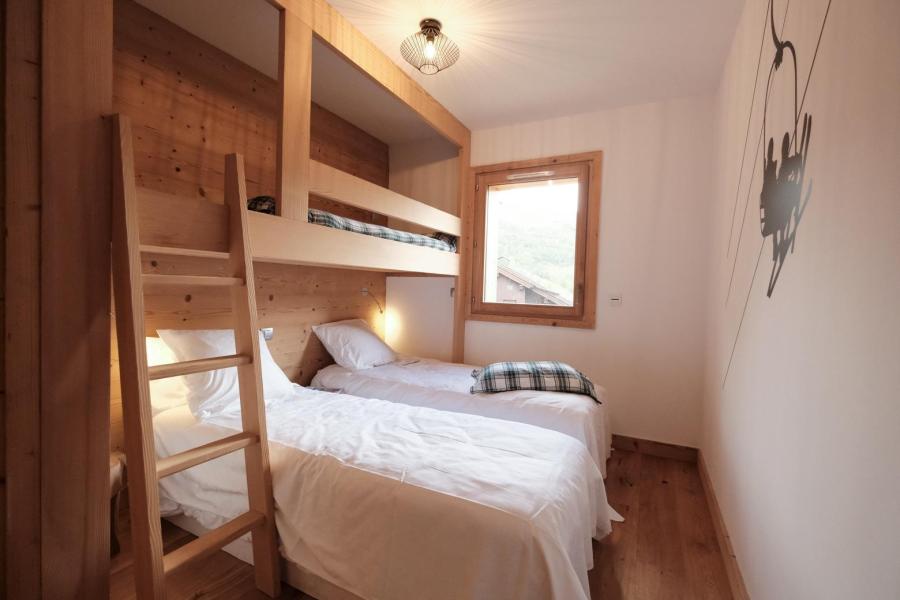 Rent in ski resort 5 room triplex chalet 9 people (Eceel) - Le Hameau de Caseblanche - Saint Martin de Belleville - Bedroom