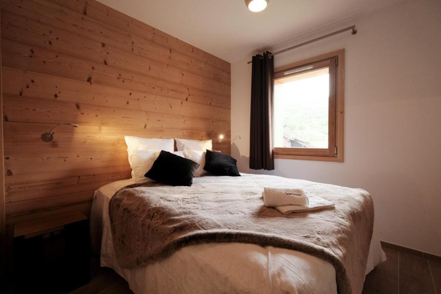 Rent in ski resort 6 room quadriplex chalet 10 people (Monte Corona) - Le Hameau de Caseblanche - Saint Martin de Belleville - Bedroom