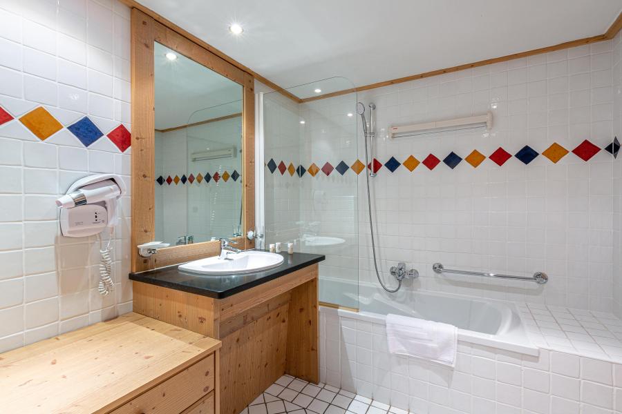 Rent in ski resort 3 room apartment 6 people (A06) - Les Chalets du Gypse - Saint Martin de Belleville - Bathroom