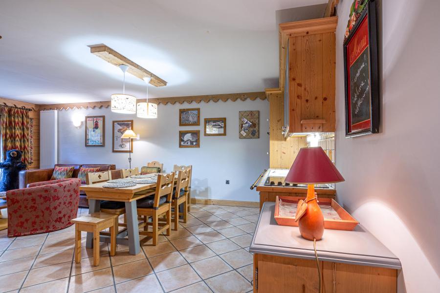 Rent in ski resort 3 room apartment 6 people (A06) - Les Chalets du Gypse - Saint Martin de Belleville - Living room
