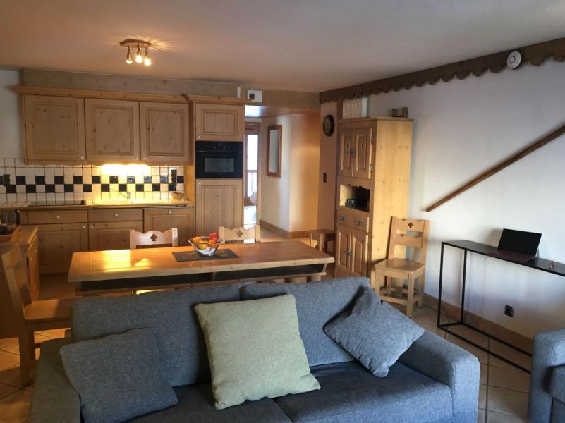 Ski verhuur Appartement 4 kamers 8 personen (C02) - Les Chalets du Gypse - Saint Martin de Belleville - Woonkamer