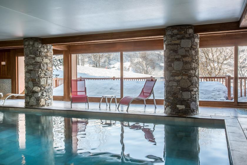 Rent in ski resort Les Chalets du Gypse - Saint Martin de Belleville - Swimming pool