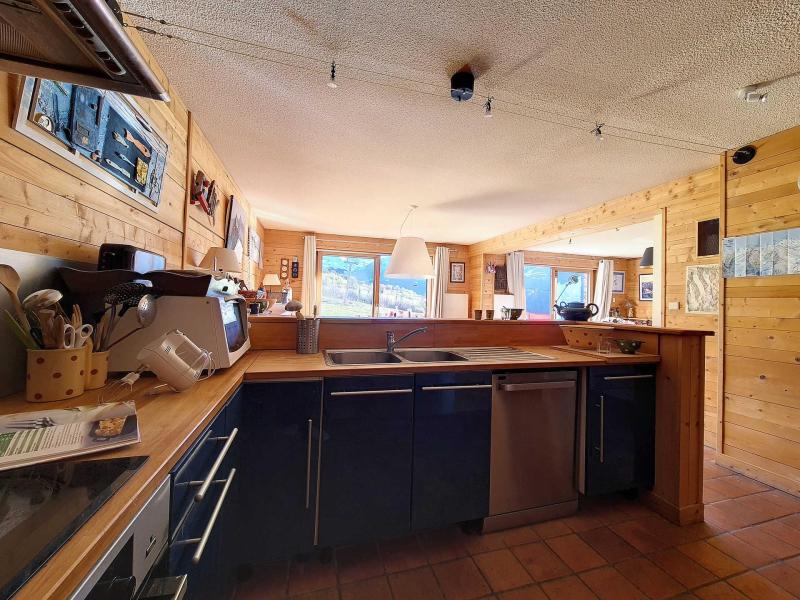 Rent in ski resort 5 room chalet 10 people (Logement 5 pièces 10 personnes (MN-CRINTALLIA)) - LEVASSAIX - Saint Martin de Belleville - Kitchen