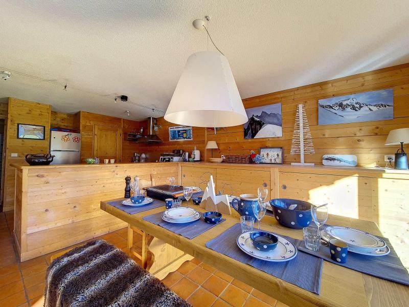 Rent in ski resort 5 room chalet 10 people (Logement 5 pièces 10 personnes (MN-CRINTALLIA)) - LEVASSAIX - Saint Martin de Belleville - Living room