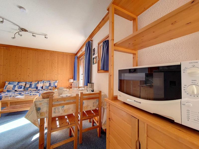 Rent in ski resort 2 room apartment cabin 6 people (B4) - Résidence Balcons de Tougnette - Saint Martin de Belleville - Living room