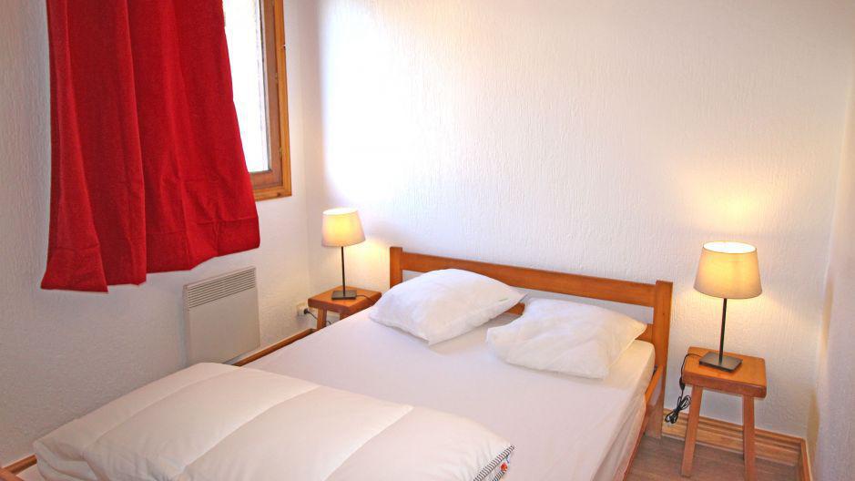 Rent in ski resort 3 room apartment 4 people (2) - Résidence la Voute - Saint Martin de Belleville - Bedroom