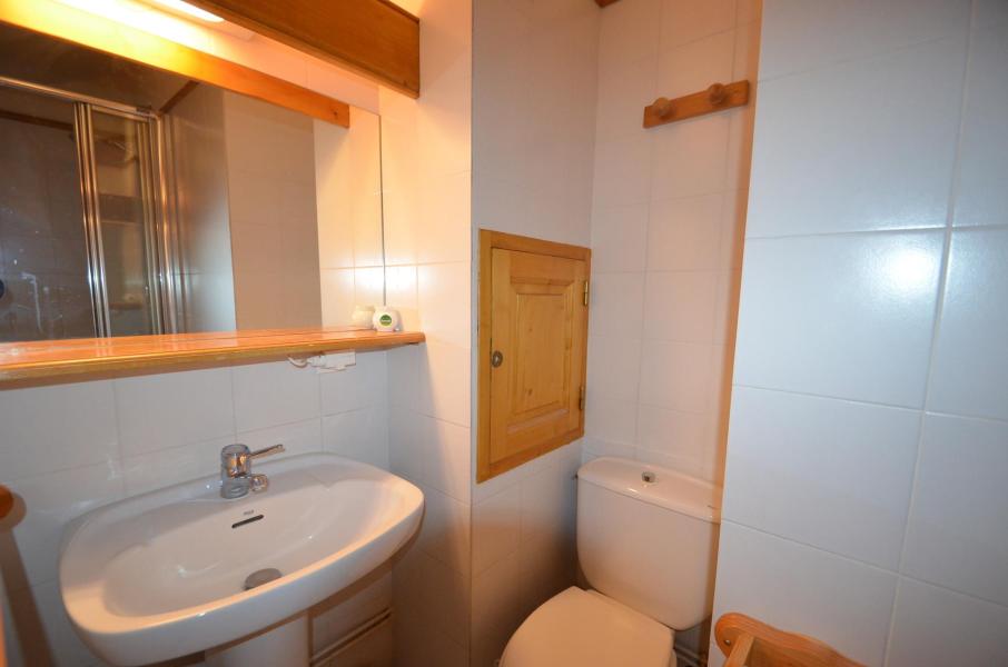 Rent in ski resort 3 room duplex apartment 6 people (8) - Résidence les Balcons de Tougnette - Saint Martin de Belleville - Shower room