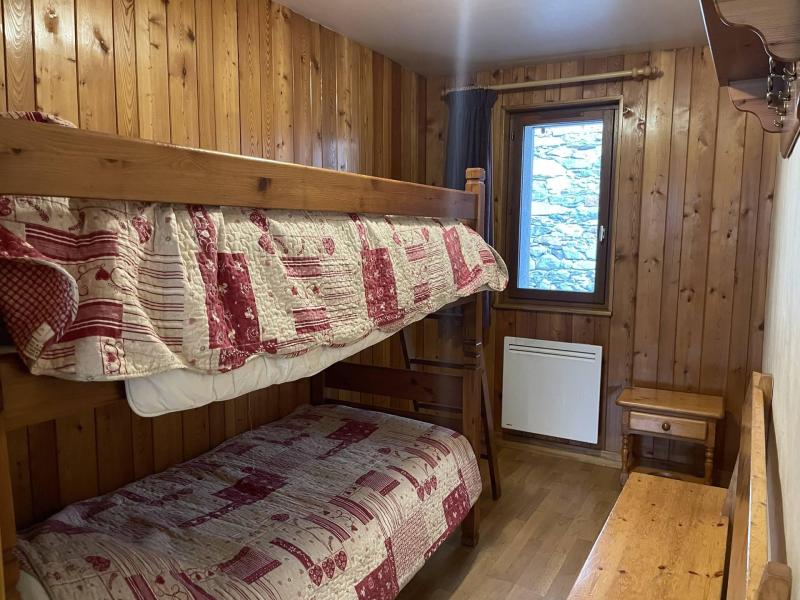 Rent in ski resort 4 room apartment 6 people (2) - Résidence les Lupins - Saint Martin de Belleville - Bedroom