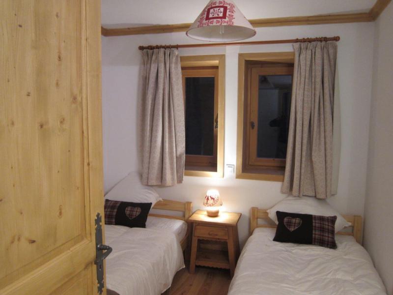 Rent in ski resort 5 room duplex apartment 8 people (CHCHARDO) - Résidence Villarenger - Saint Martin de Belleville - Bedroom