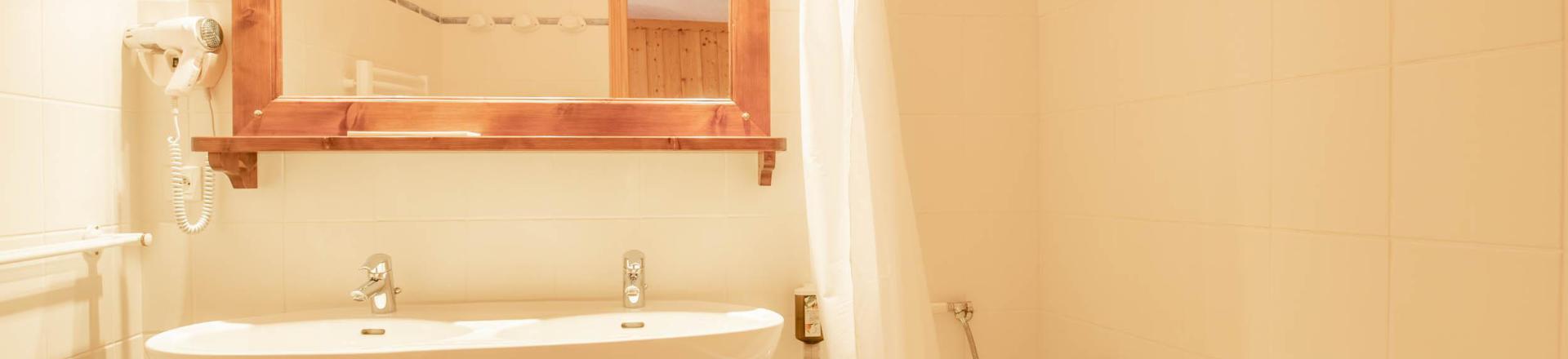 Rent in ski resort Chalet Edelweiss - Saint Martin de Belleville - Bathroom