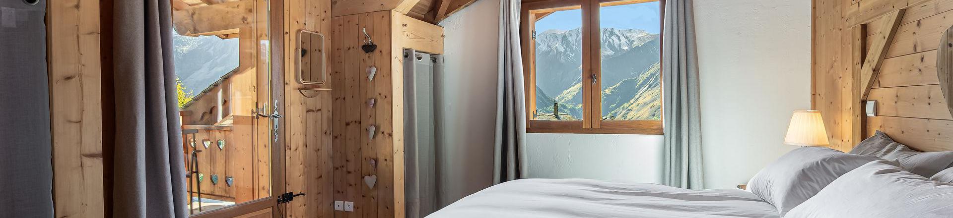 Rent in ski resort 6 room triplex chalet 10 people - Chalet Roc de la Lune - Saint Martin de Belleville - Bedroom