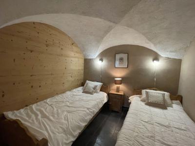 Rent in ski resort 3 room chalet 4 people (2) - Chalet de la Croix de Fer - Saint Martin de Belleville - Bedroom