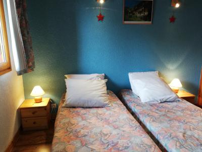 Rent in ski resort 6 room duplex apartment 10 people (Violette) - Chalet le Renouveau - Saint Martin de Belleville - Single bed