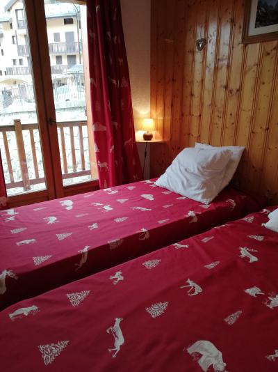 Rent in ski resort 6 room apartment 10 people (Myosotis) - Chalet le Renouveau - Saint Martin de Belleville