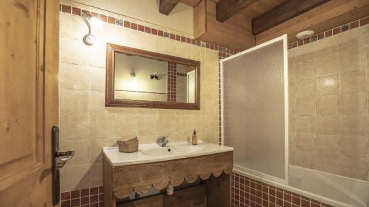 Rent in ski resort Chalet Mimosa - Saint Martin de Belleville - Bathroom