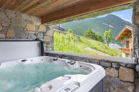 Rent in ski resort 7 room chalet 12 people - Chalet Moët - Saint Martin de Belleville - Jacuzzi