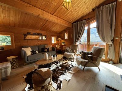 Rent in ski resort 5 room triplex chalet 8 people - Chalet Nubuck - Saint Martin de Belleville - Living room